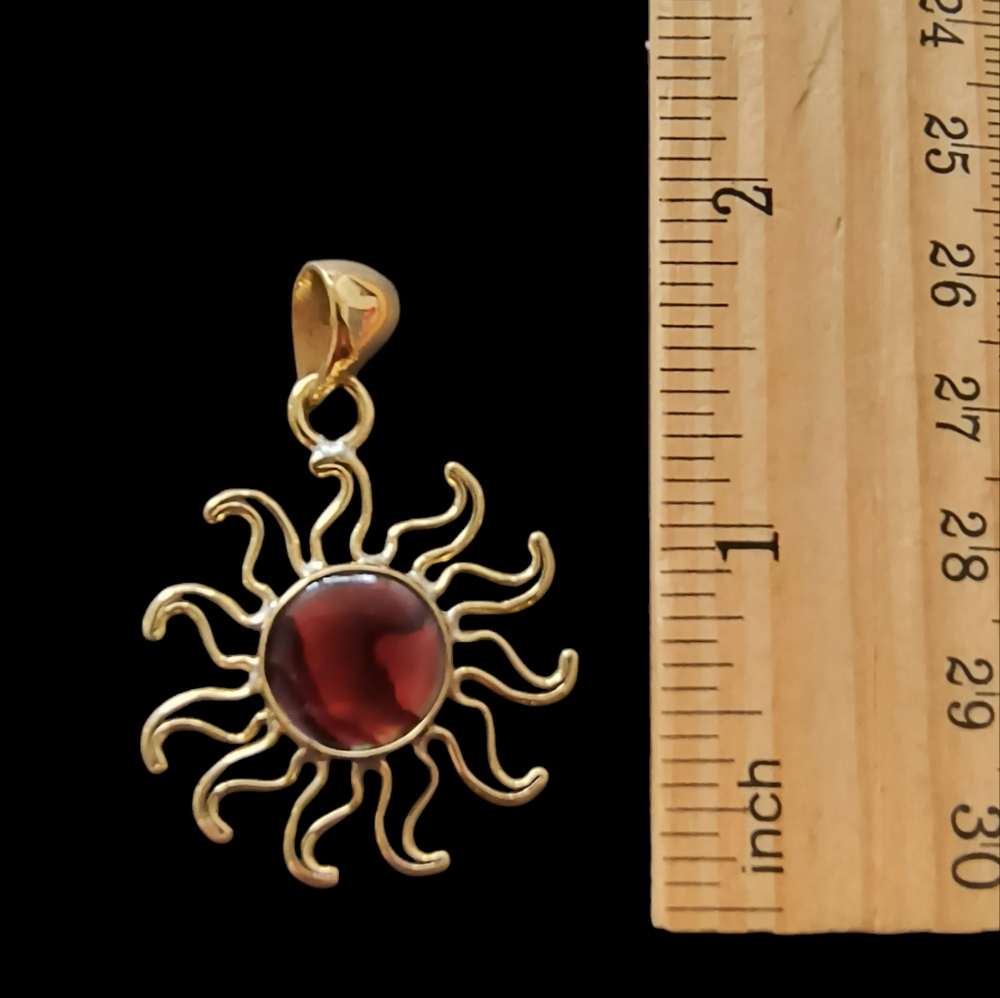 Charles Albert Designer Red Abalone Sun Pendant In Gold Alchemia Finish - Picture 4 of 10